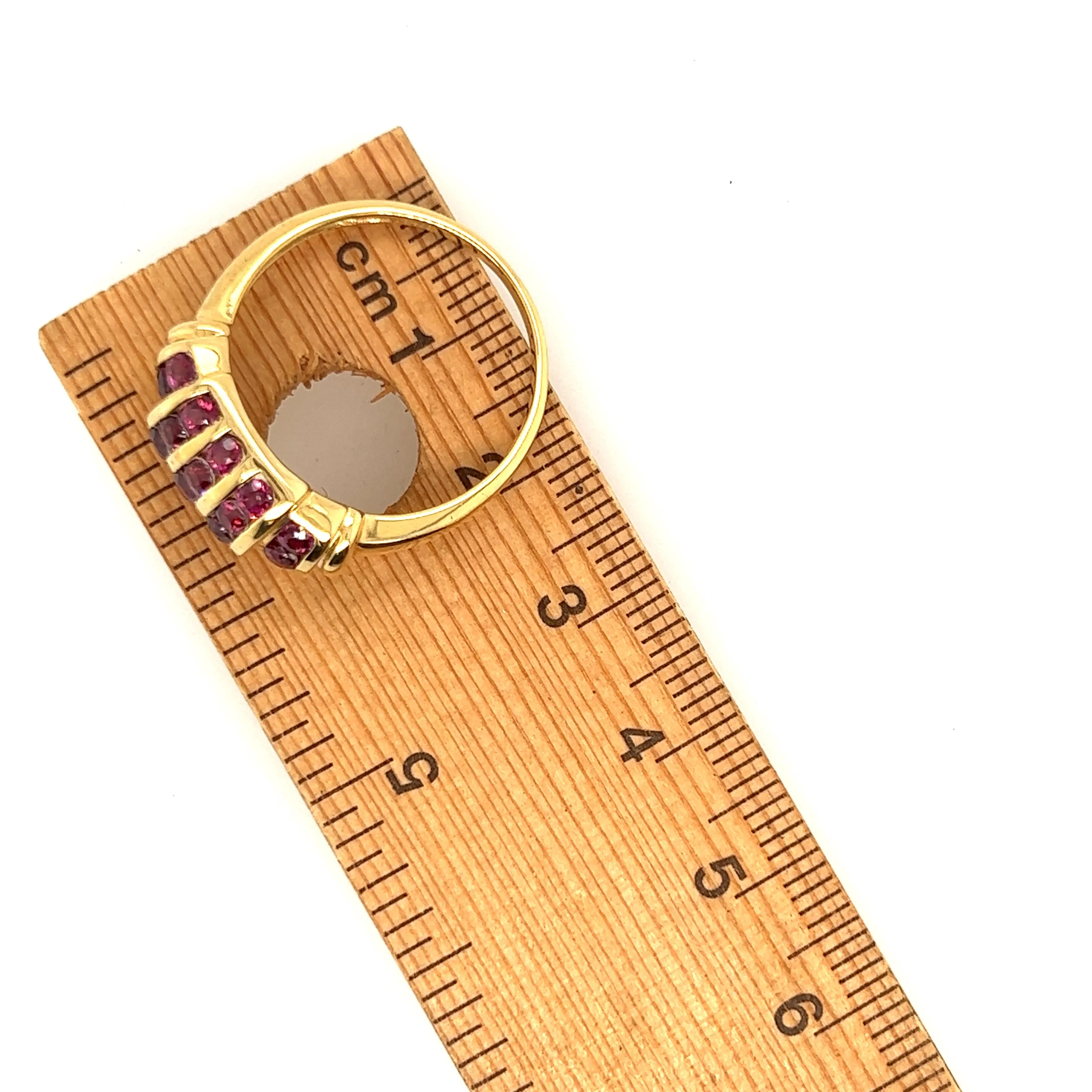 14ct Yellow Gold Rhodolite Garnet Ring