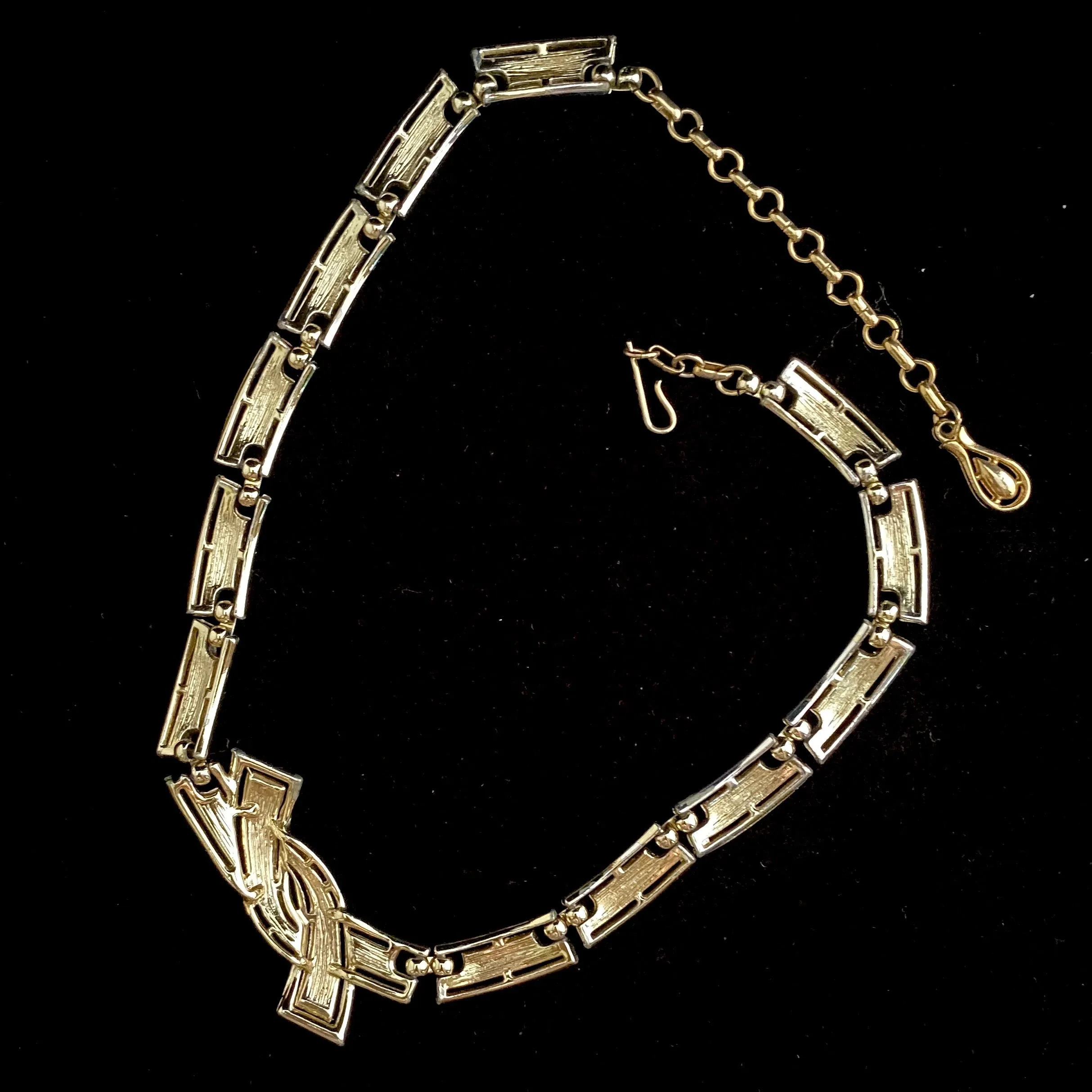 1950s Coro Light Gold Necklace