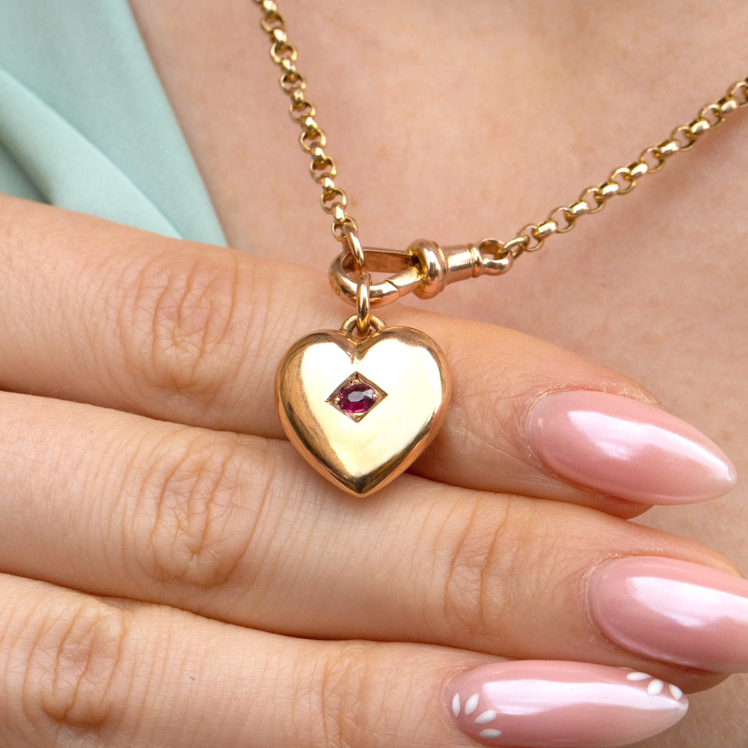 Antique 15ct Gold Garnet Puffy Heart Pendant