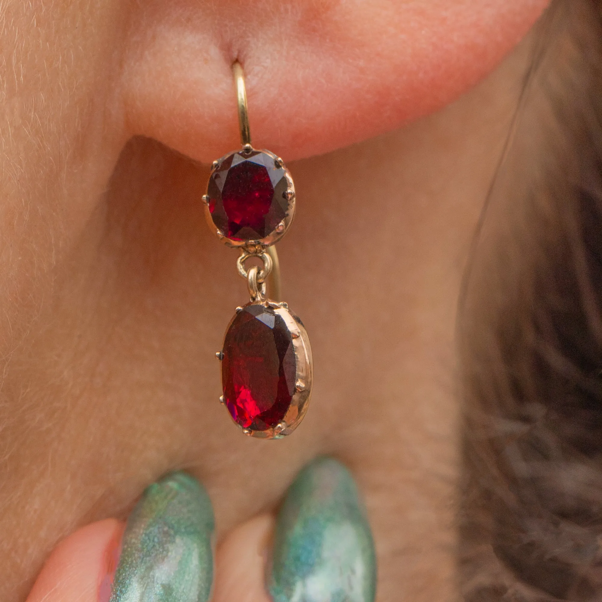 Antique 9ct Gold Flat-Cut Garnet Drop Earrings