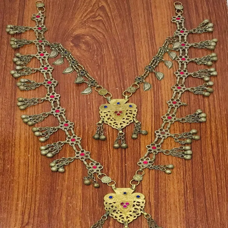 Bib Necklace With Two Layers Pendants