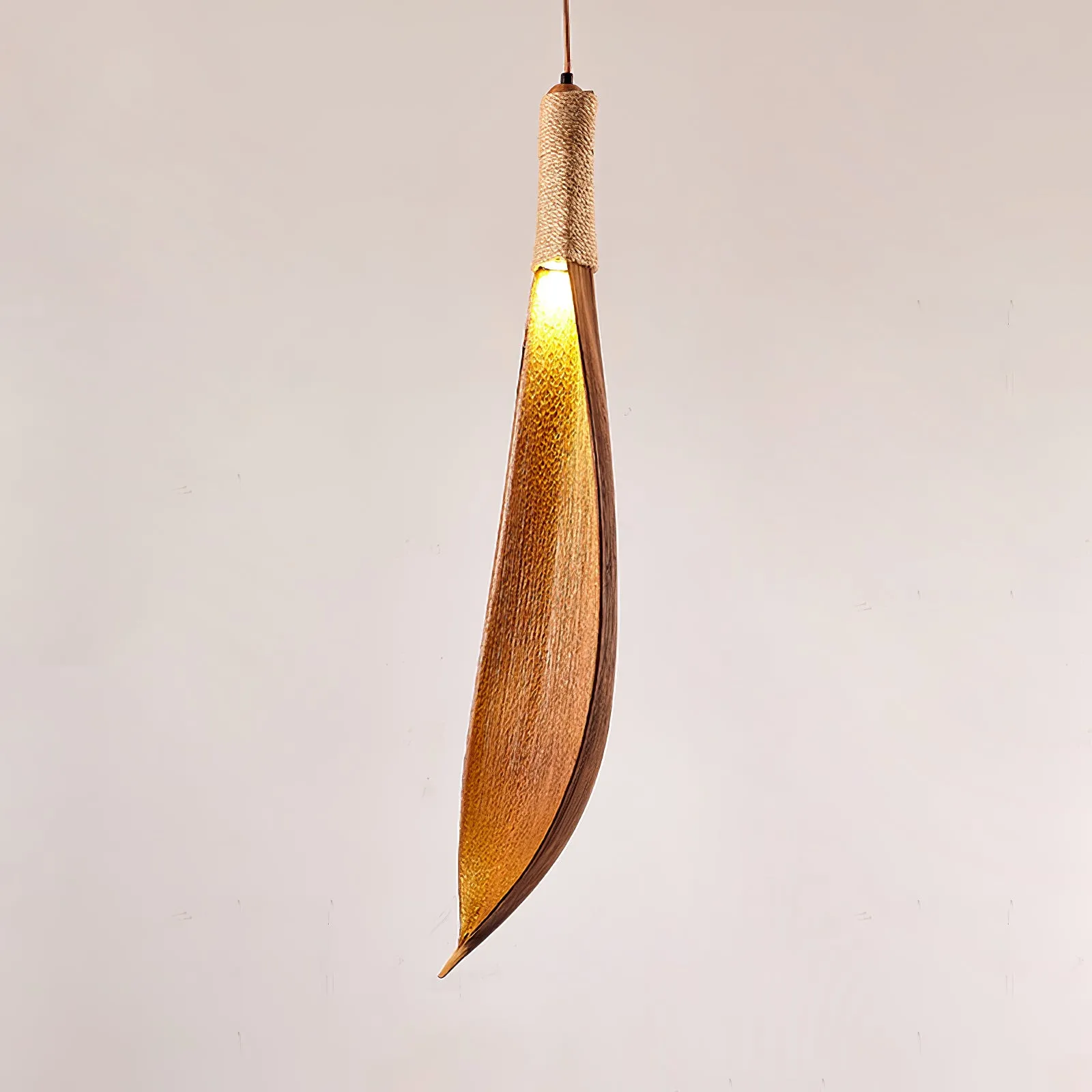 Cocoa Leaf Pendant Lamp