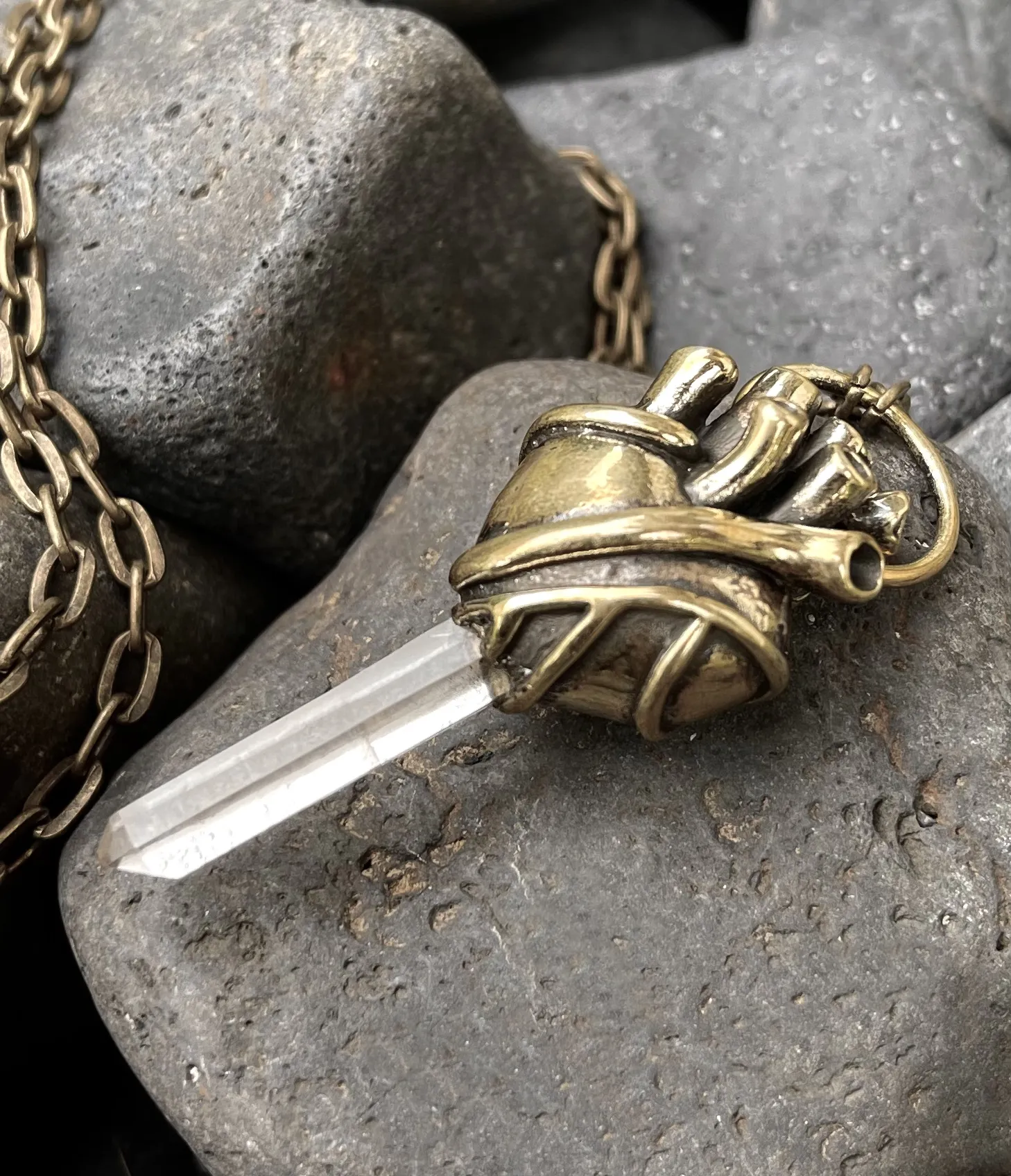 Crystal heart pendant - Starbrary Quartz