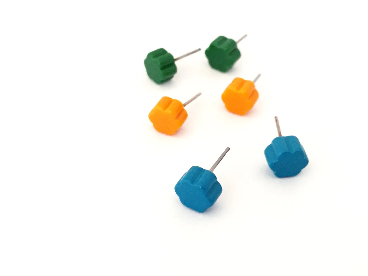 Deco Daisies Flower Stud Earring Set - Lucite Post Earrings - Green Orange and Turquoise
