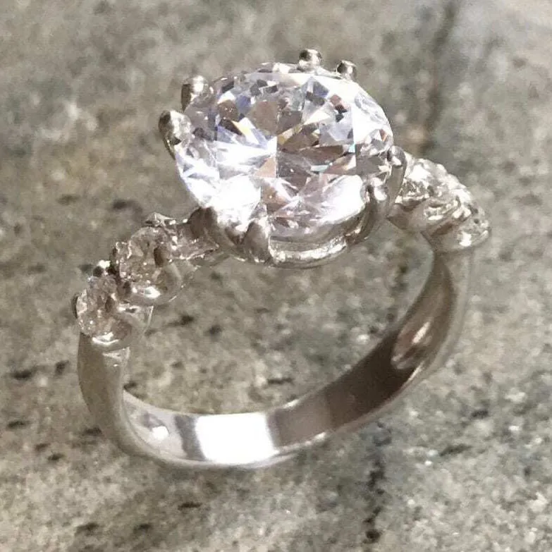 Diamond Engagement Ring - Sparkly Diamond Ring - Elegant Solitaire Ring