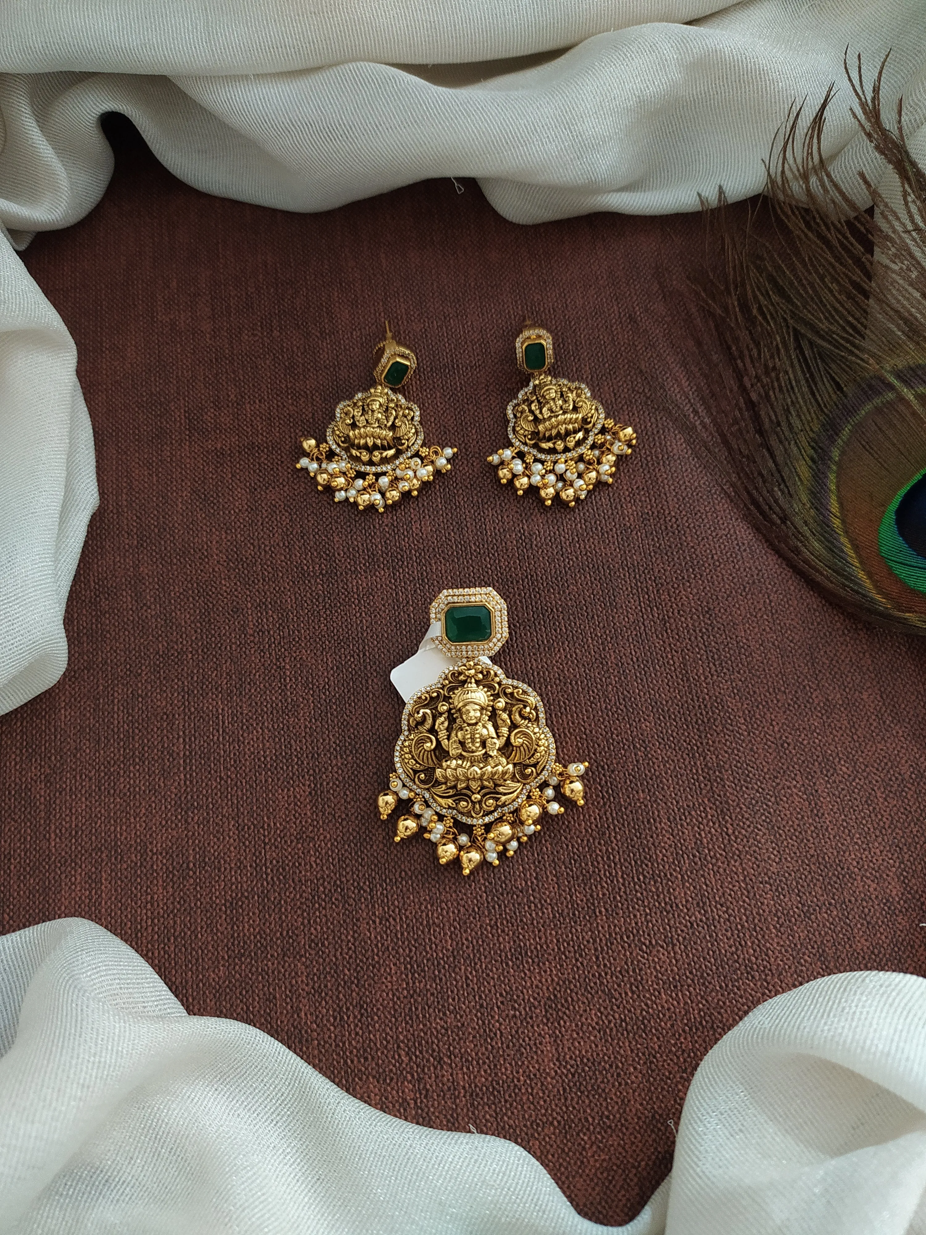 Divine Blessings: Antique Goddess Lakshmi Pendant Set with Golden Balls