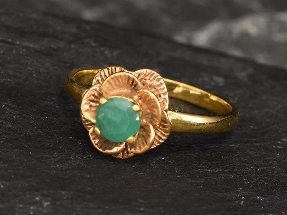 Emerald Vintage Flower Ring - Gold Rose Ring, Natural Emerald Ring