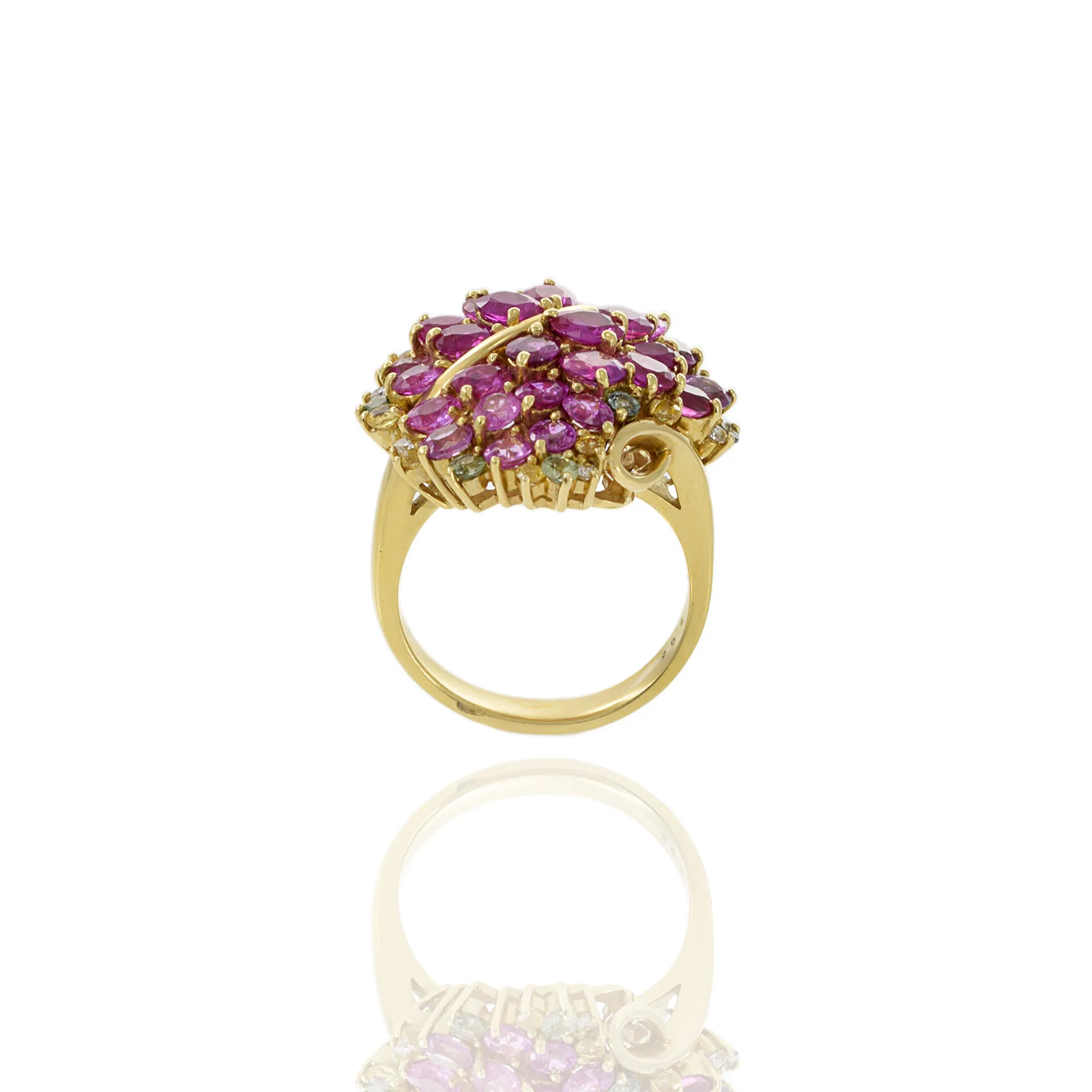 Estate 18KT Yellow Gold Pink Sapphire And Diamond Ring