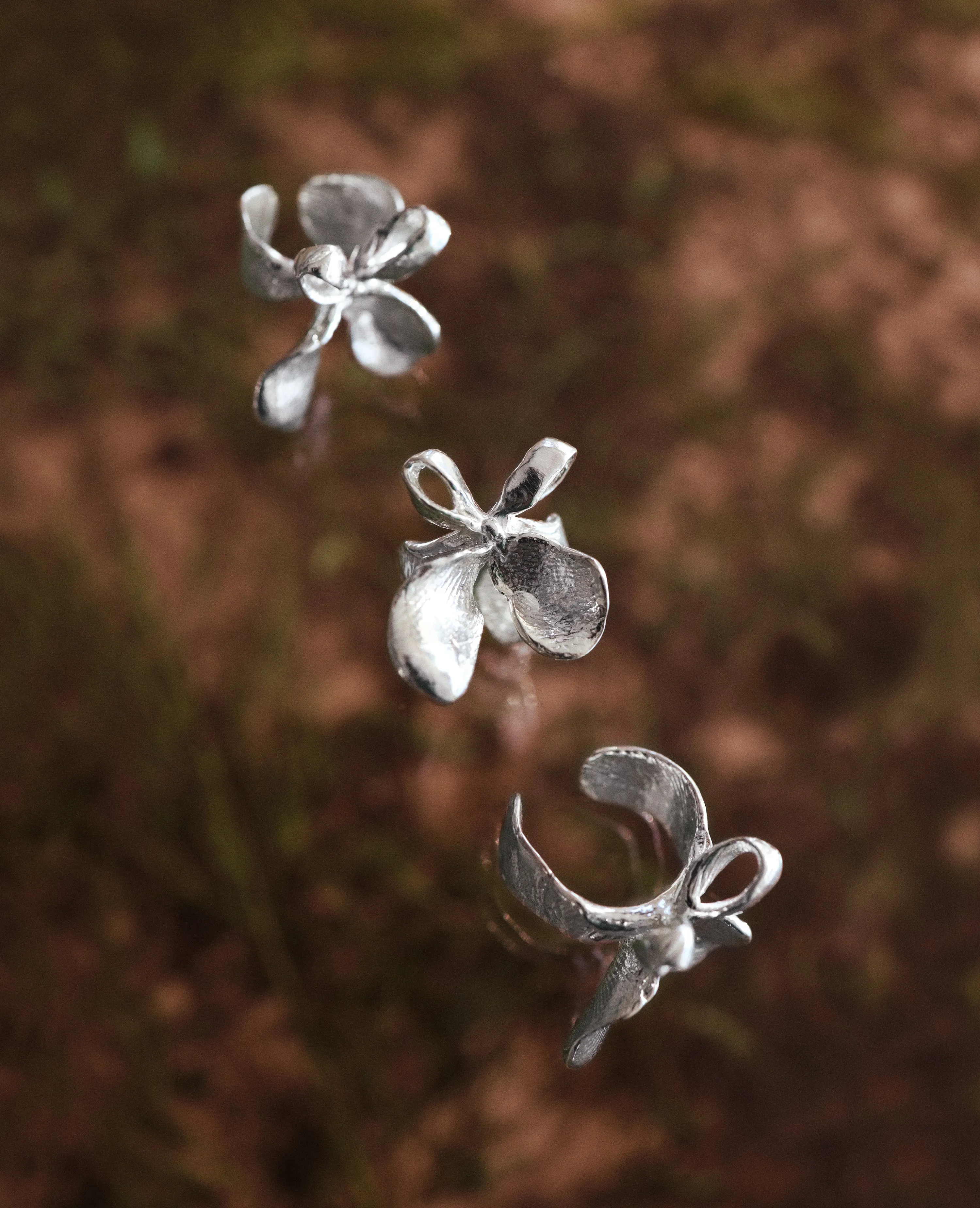 FINGER BOW // silver cuff ring