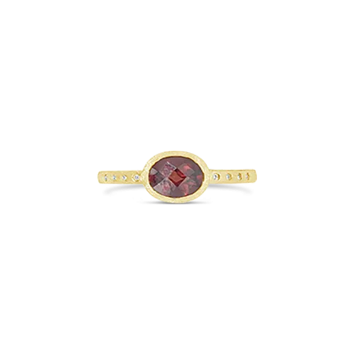 Garnet & Diamond Ring