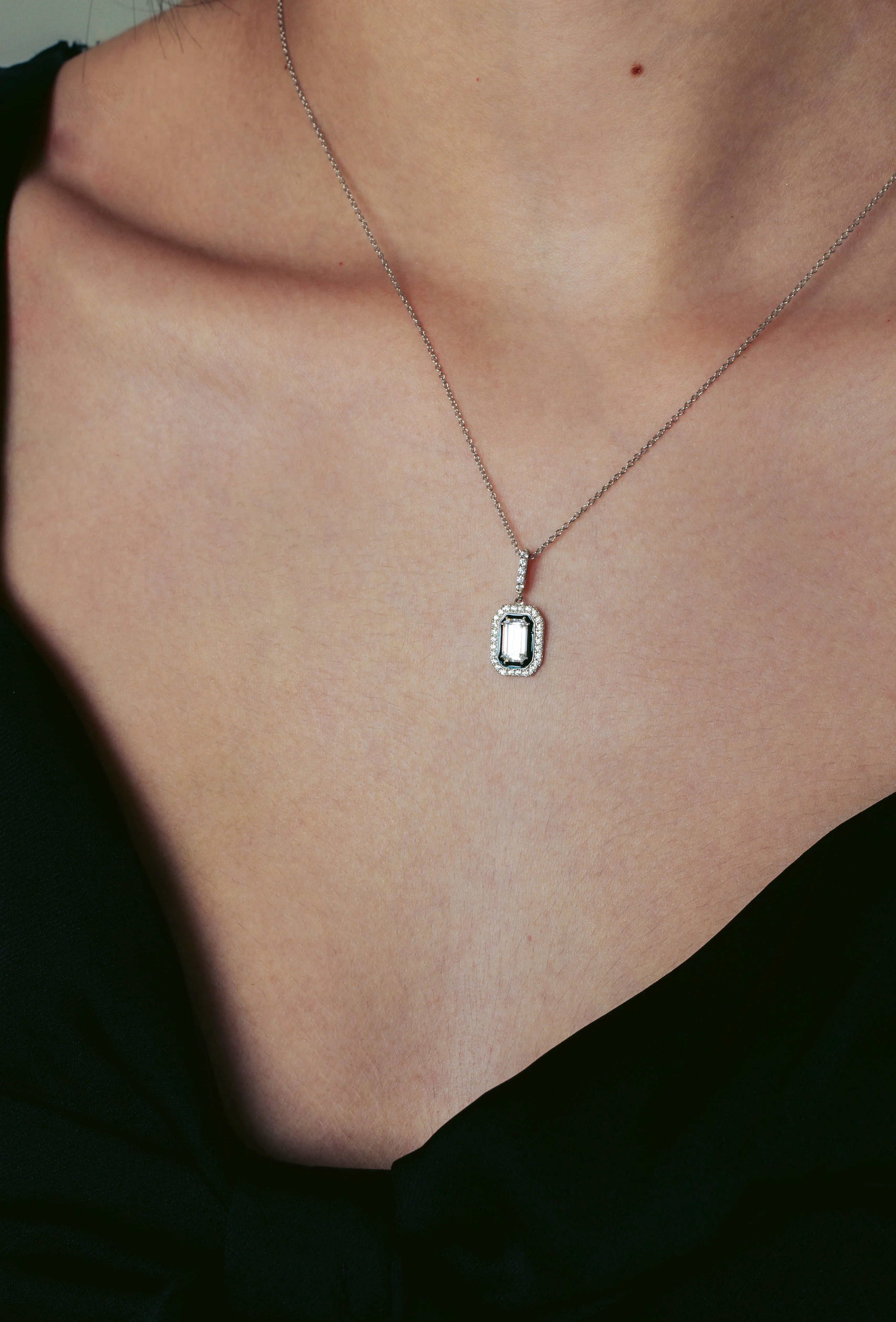 GEORGINI REFLECTION RETROSPECT PENDANT SILVER & BLACK ENAMEL