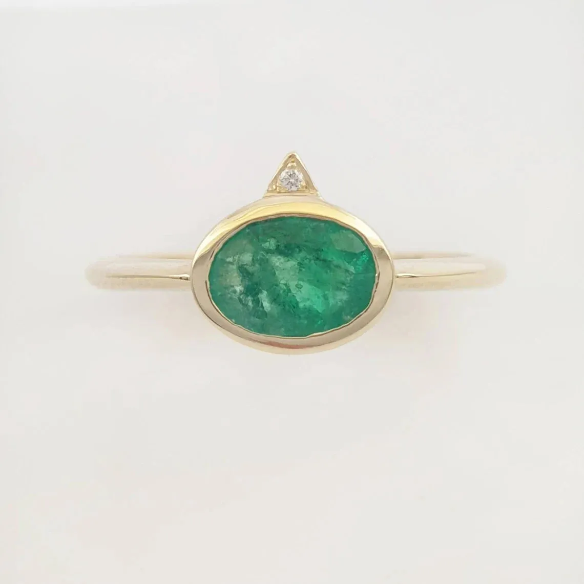 Gold Emerald Ring With Diamond