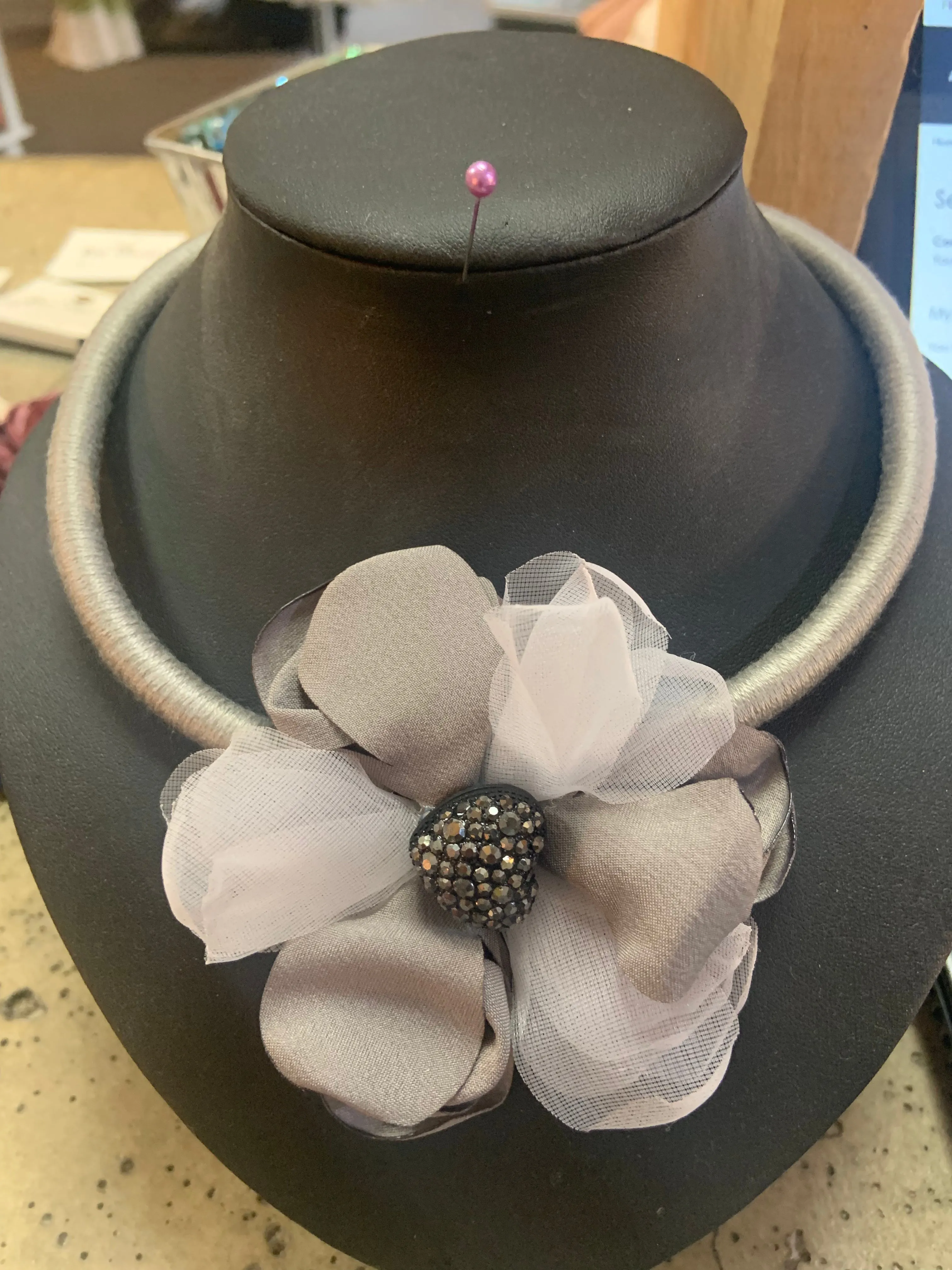Grey Flower Magnetic Necklace