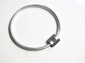 Limestone inlay bangle with floater