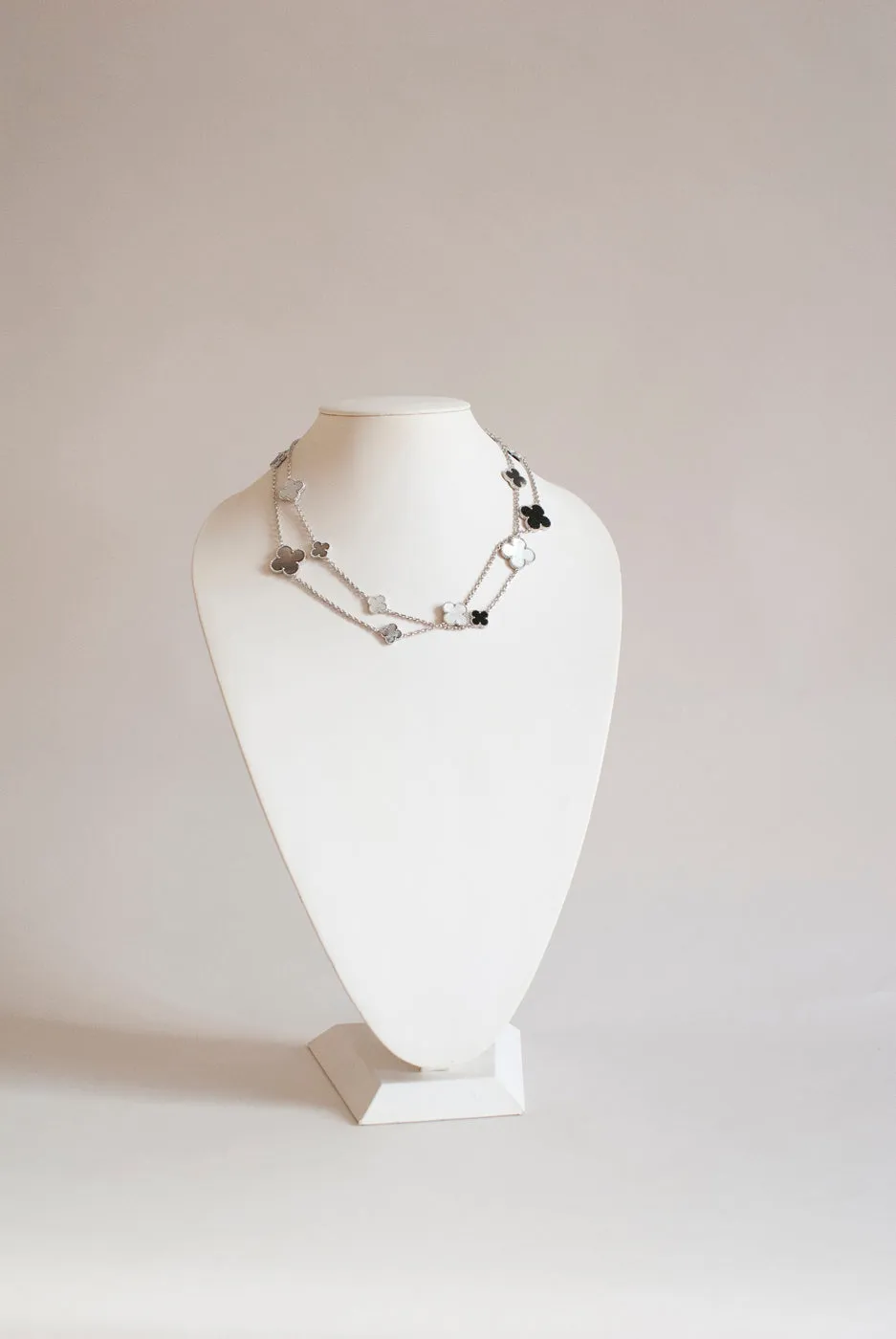 Mixed Size Onyx and White and Gray Mother of Pearl Quatrefoil Silver Plated Necklace