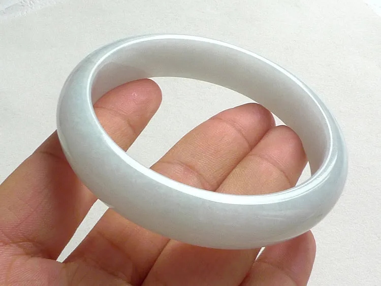 Natural Jade Bangle Jadeite Bangle Internal Diameter 58mm BER534