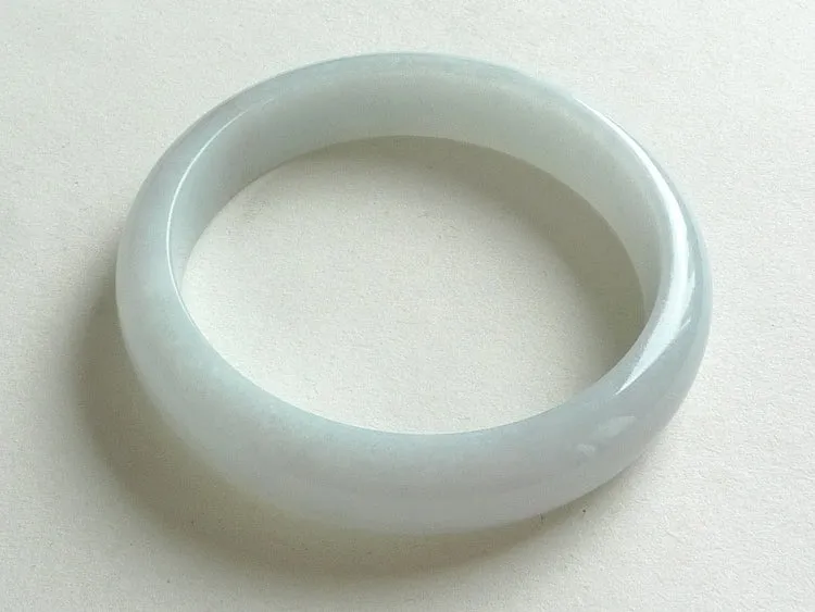 Natural Jade Bangle Jadeite Bangle Internal Diameter 58mm BER534