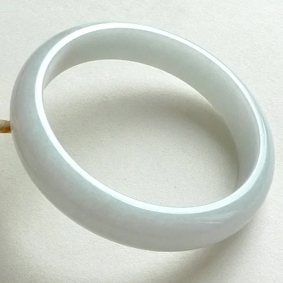 Natural Jade Bangle Jadeite Bangle Internal Diameter 58mm BER534