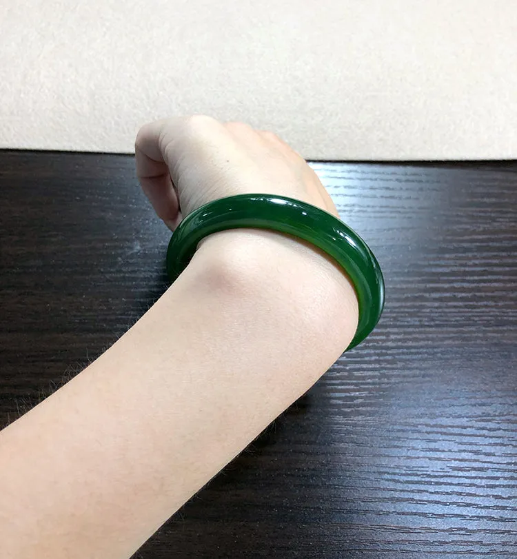 Natural Jade Bangle Nephrite Bangle Internal Diameter 58.1mm NBE013