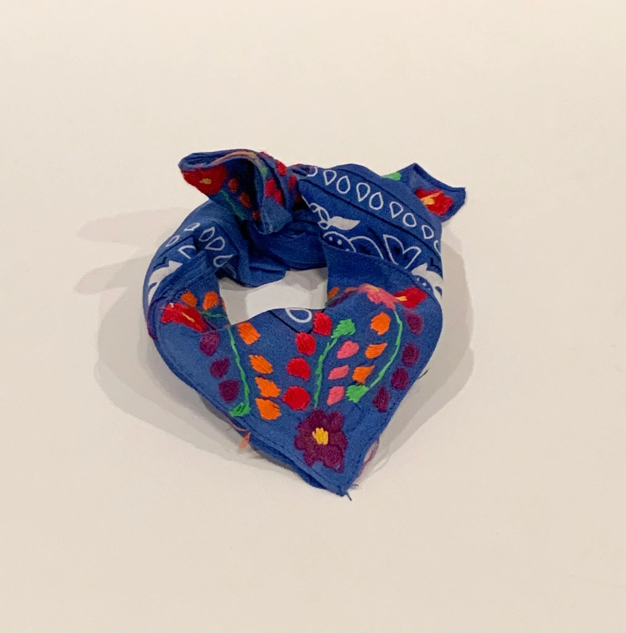 Neck scarves with Flowers (Assorted colors)
