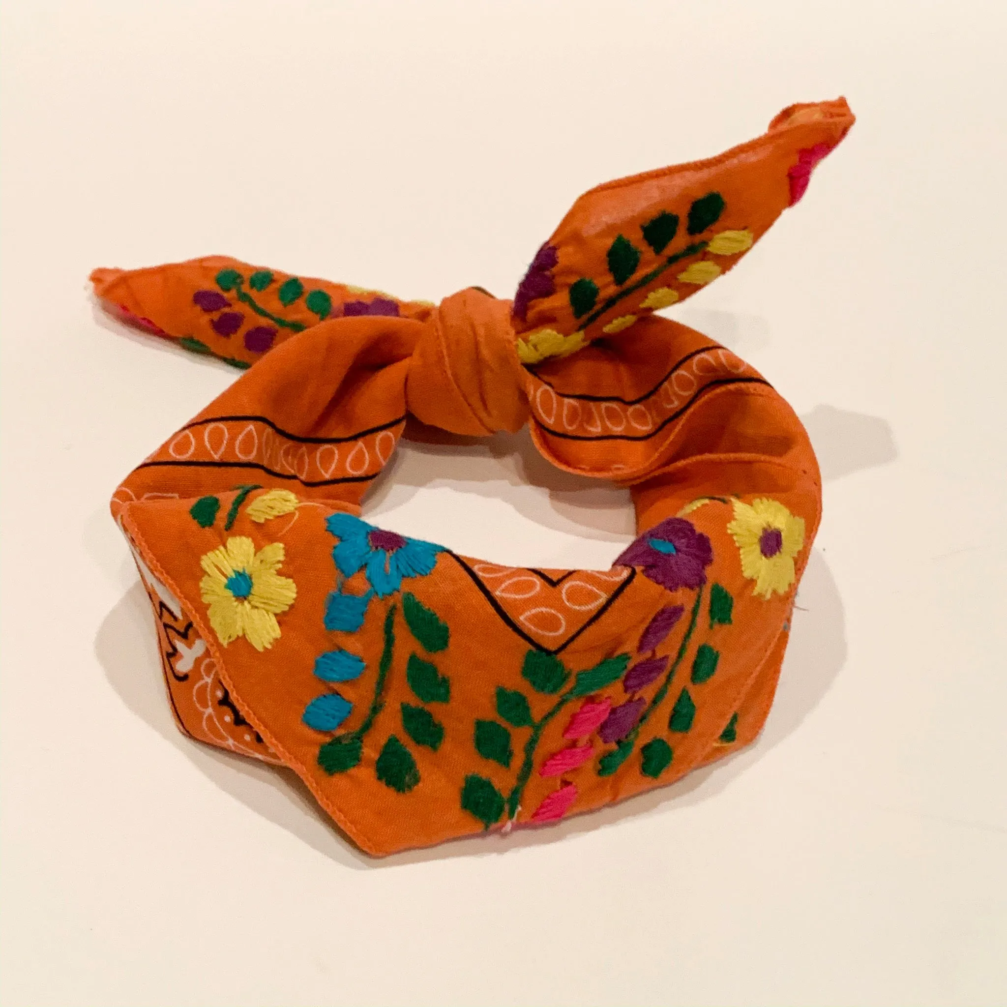 Neck scarves with Flowers (Assorted colors)