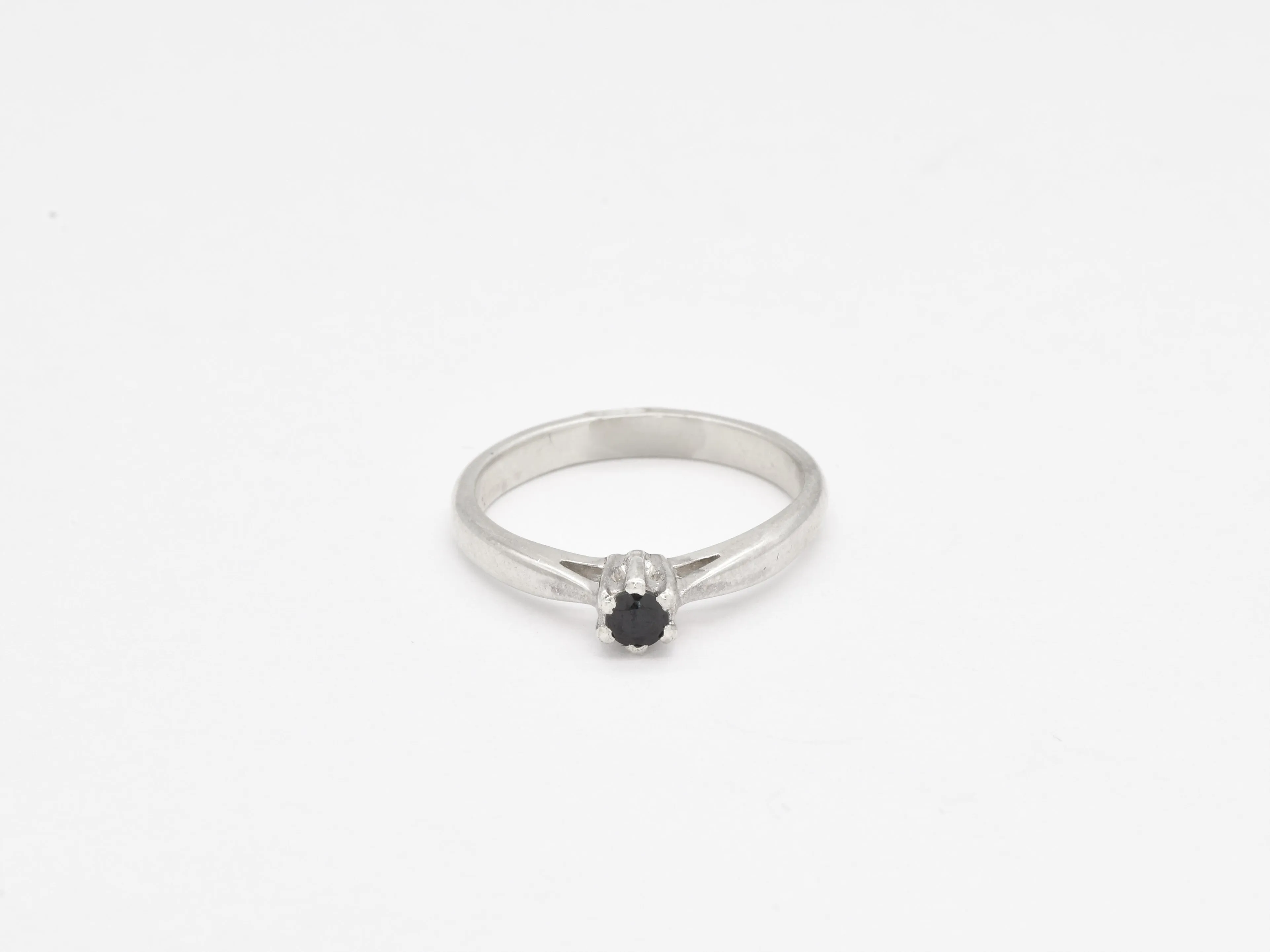 Onyx Ring - Black Solitaire Ring - Vintage Minimalist Ring