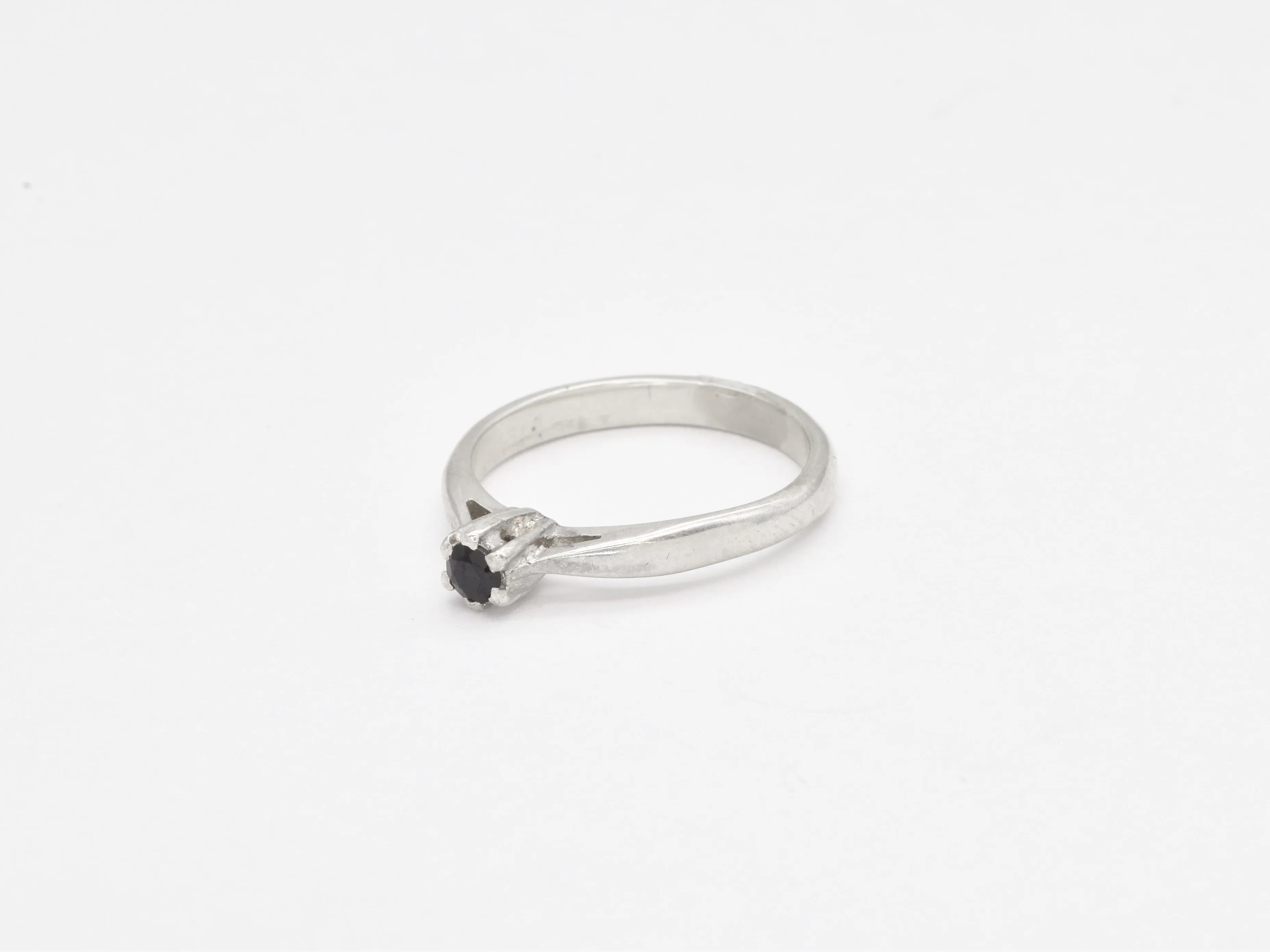 Onyx Ring - Black Solitaire Ring - Vintage Minimalist Ring