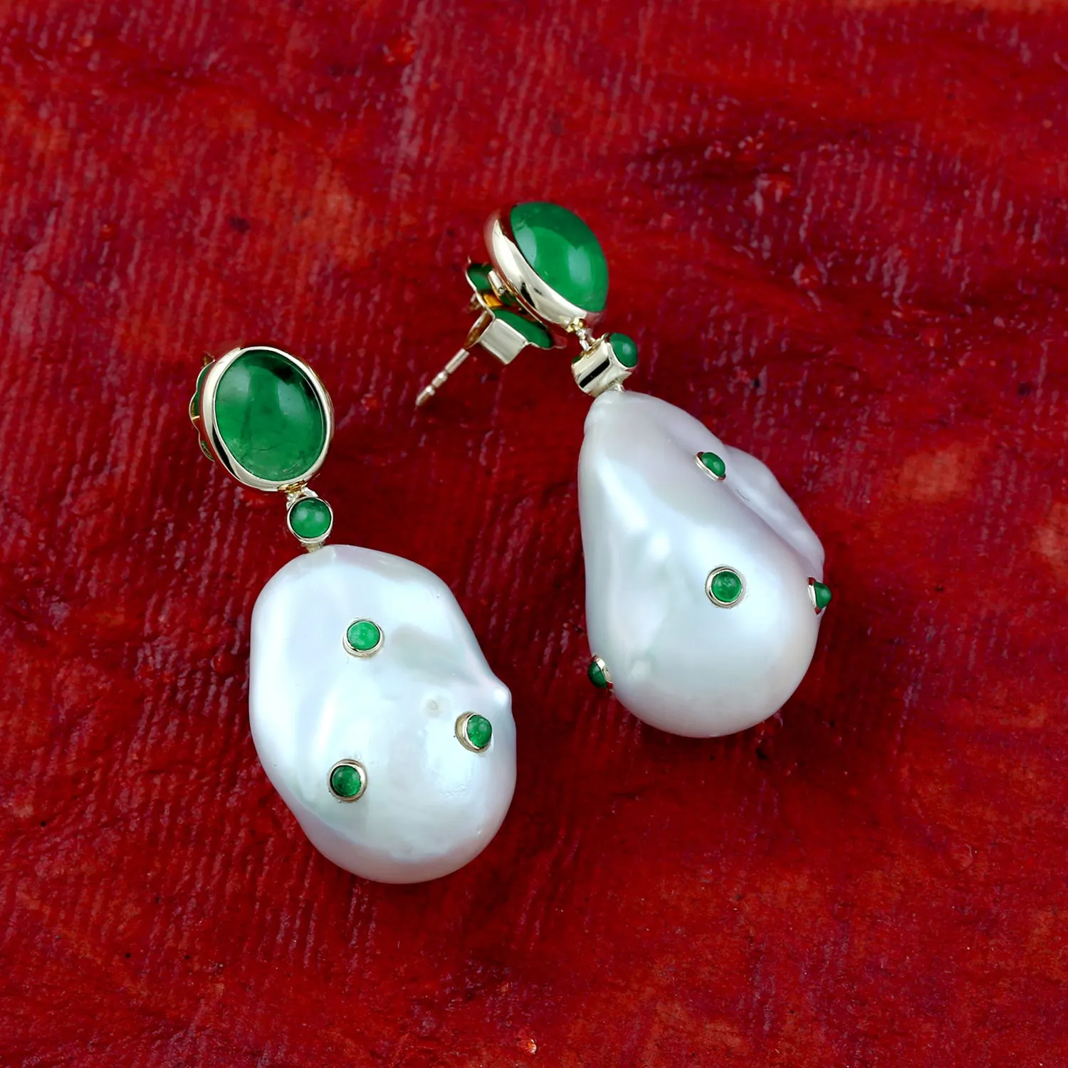 Pearl Chinese & Emerald Dangle Earrings In 18k Yellow Gold