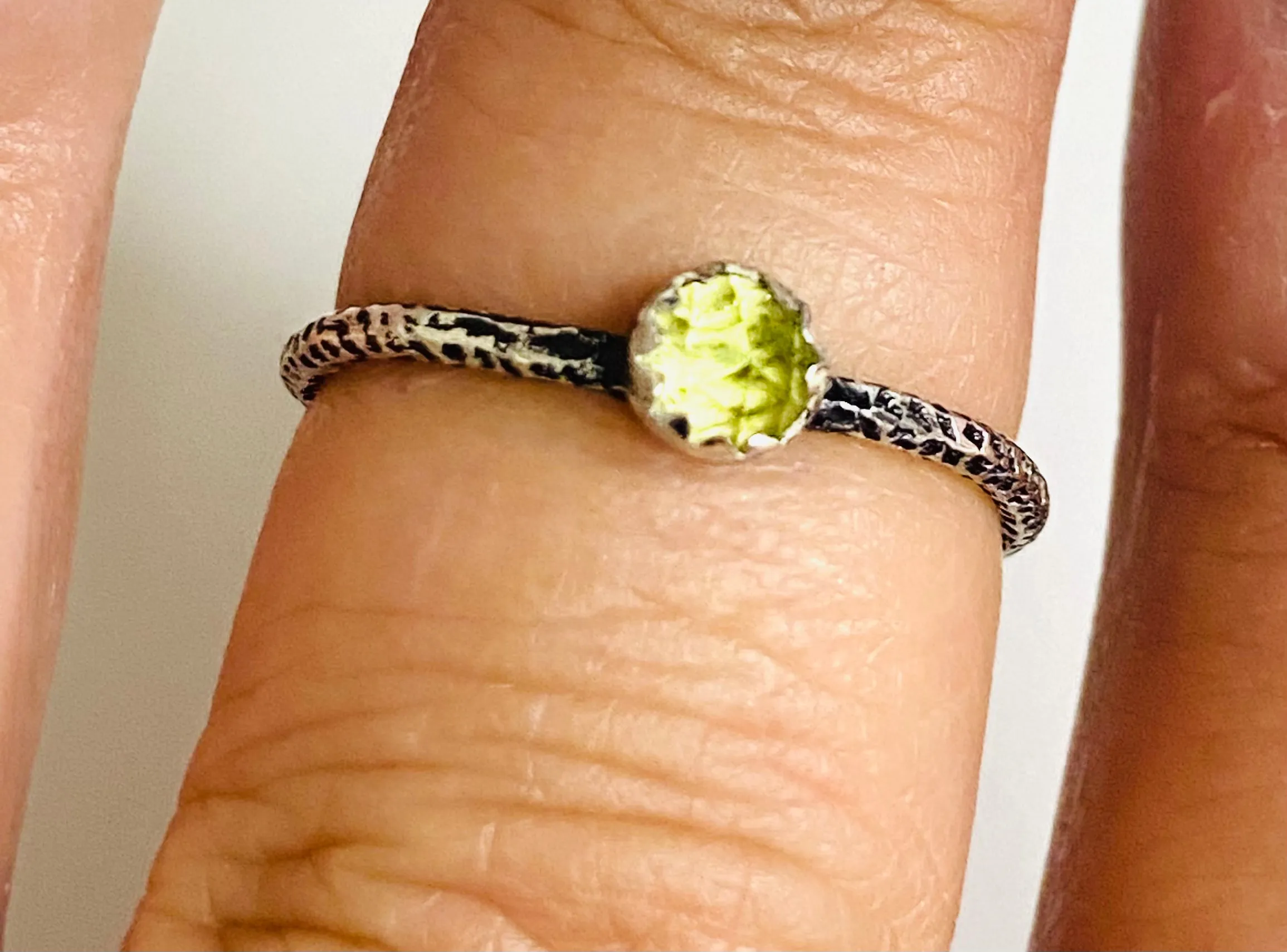 Peridot Ring, silver Ring, Gemstone, size 6.25, Stacking Ring, Silver