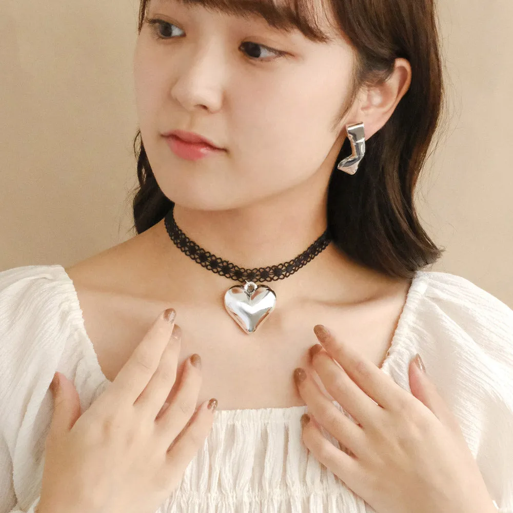 Puffy Heart Choker Necklace