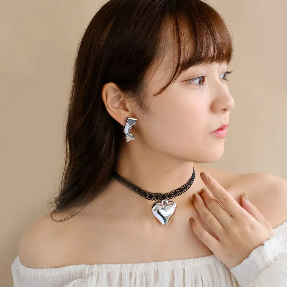 Puffy Heart Choker Necklace