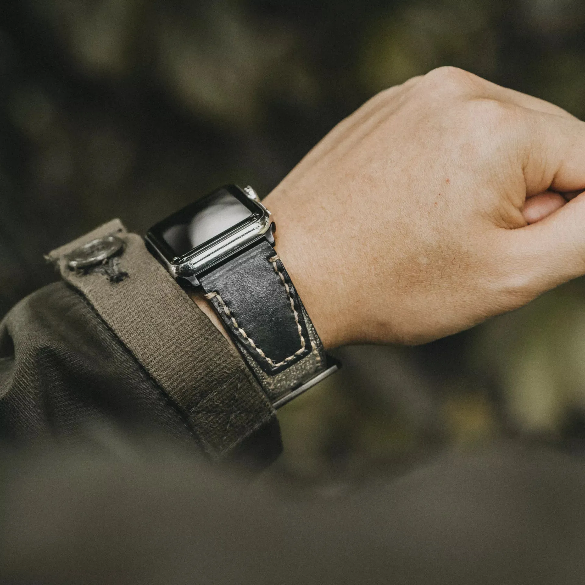 "Salt & Pepper" Swiss Army Rucksack Handmade Strap, Black Leather (for Apple Watch)