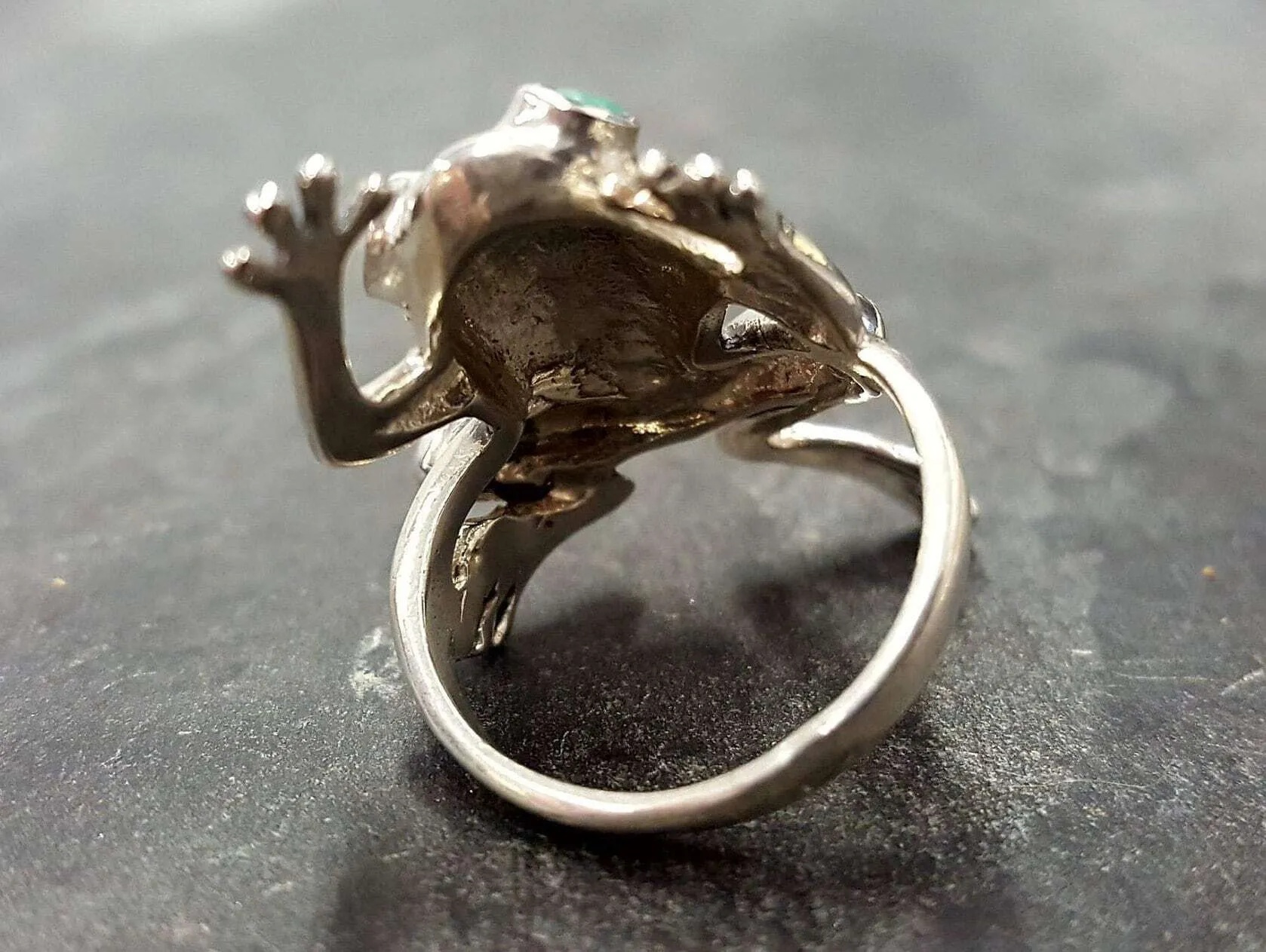 Silver Frog Ring - Natural Emerald Ring - Long Vintage Ring