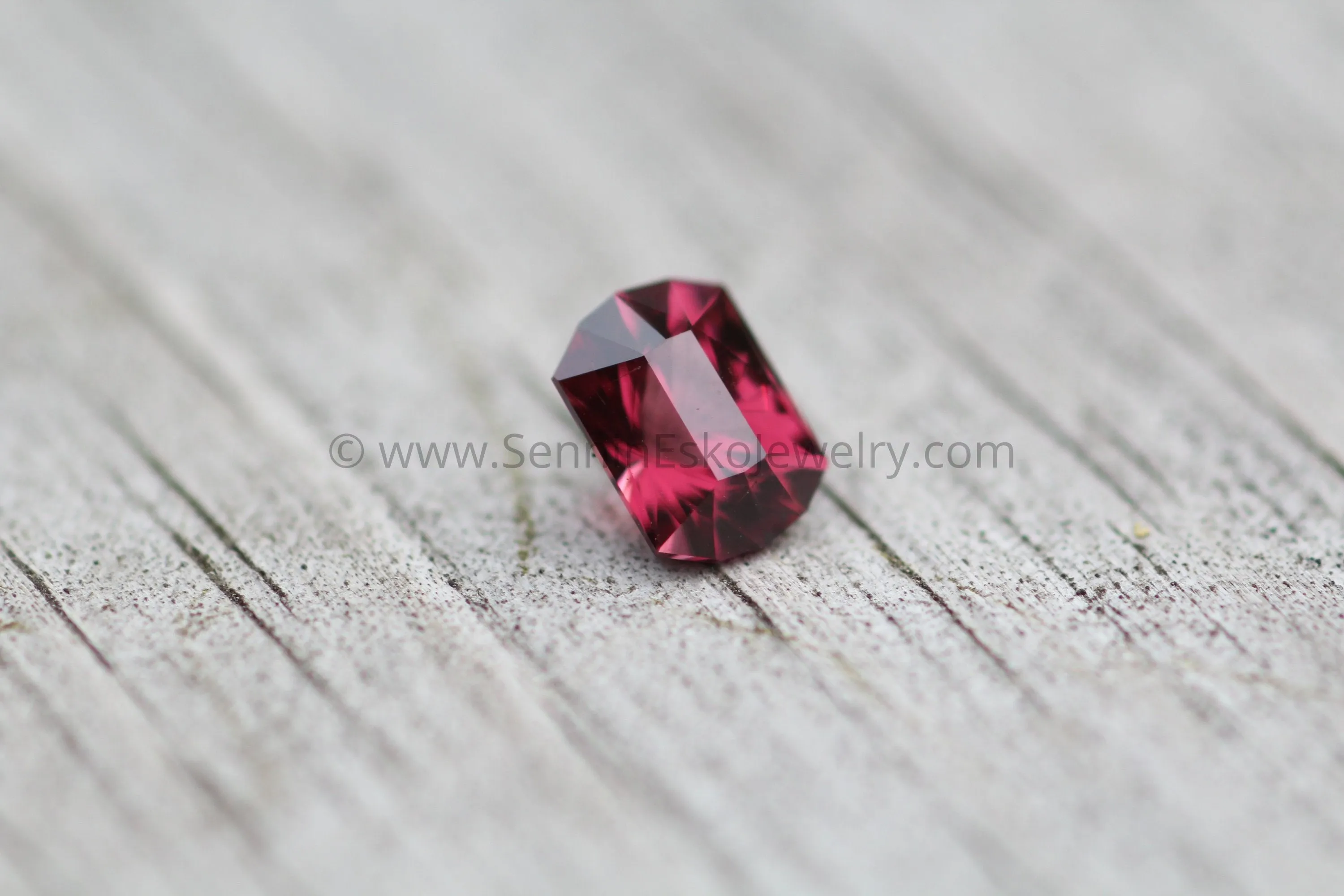 Umba Garnet Rectangular Hand Cut Gemstone - Precision Cut 5x7mm Garnet