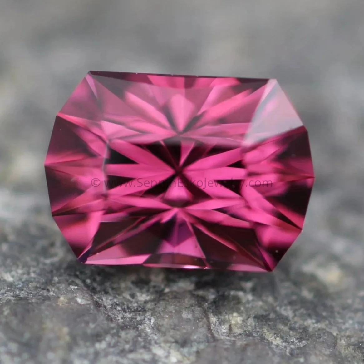 Umba Garnet Rectangular Hand Cut Gemstone - Precision Cut 5x7mm Garnet