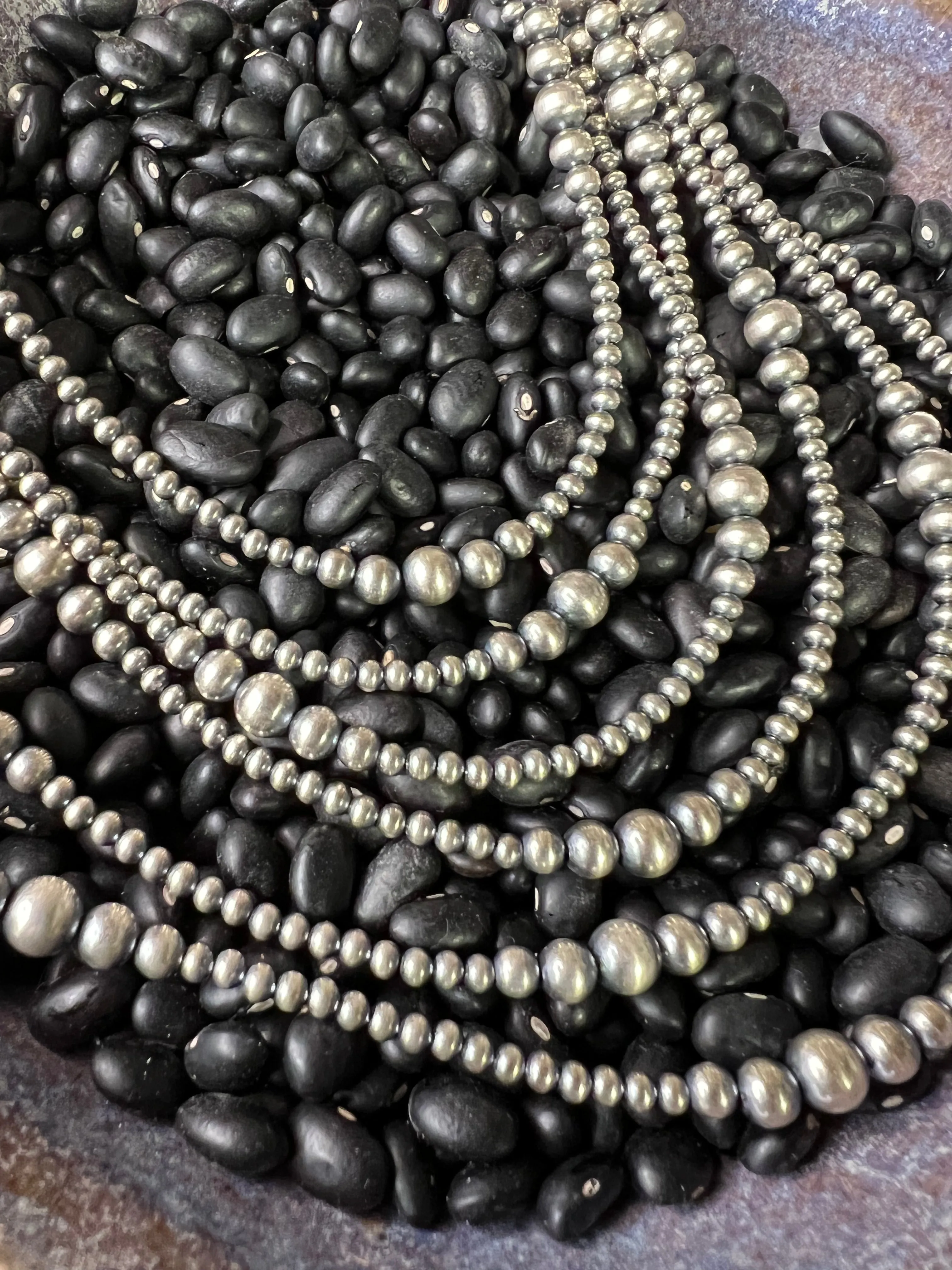 Variegated sterling silver pearl necklace
