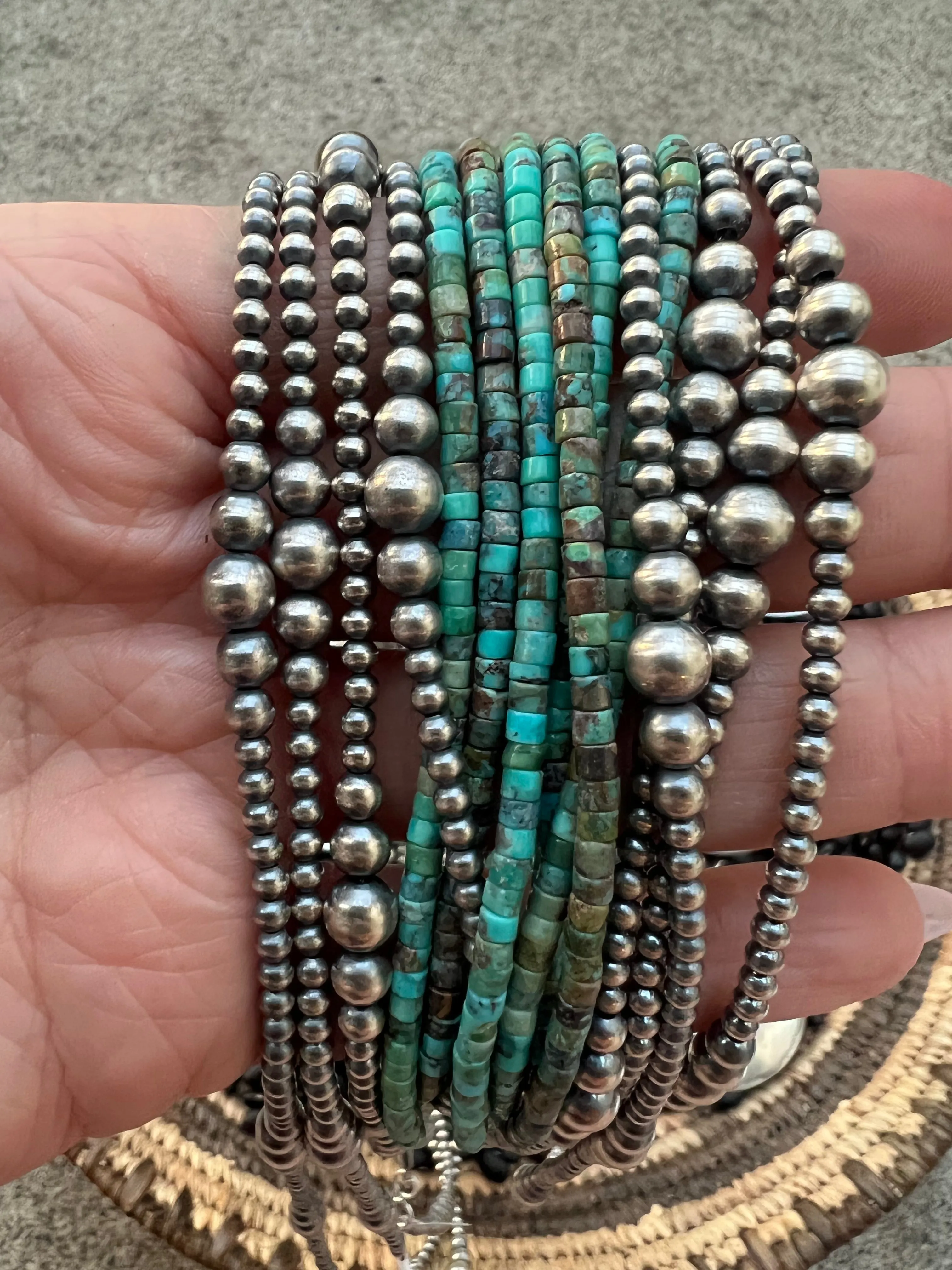 Variegated sterling silver pearl necklace