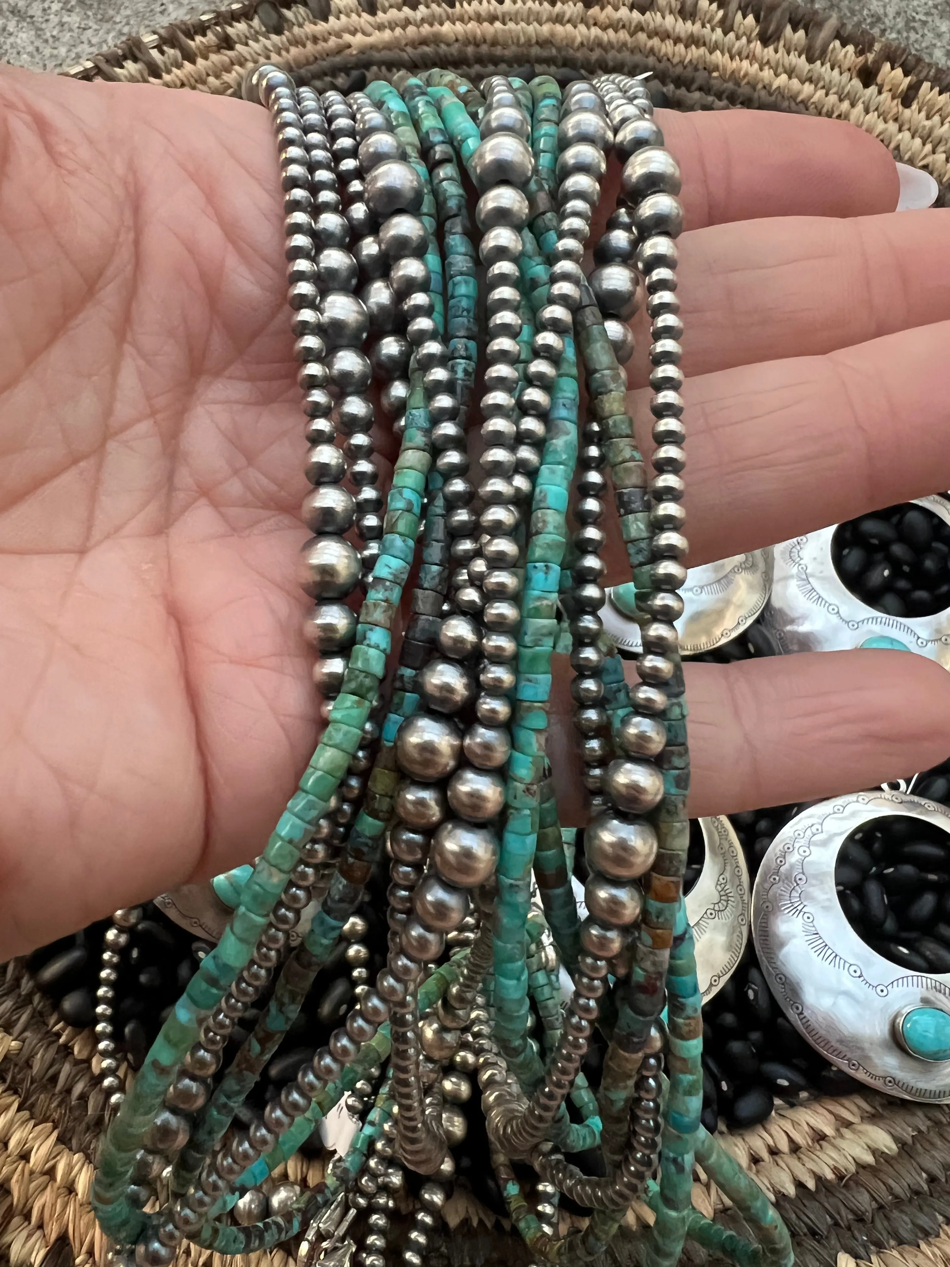 Variegated sterling silver pearl necklace